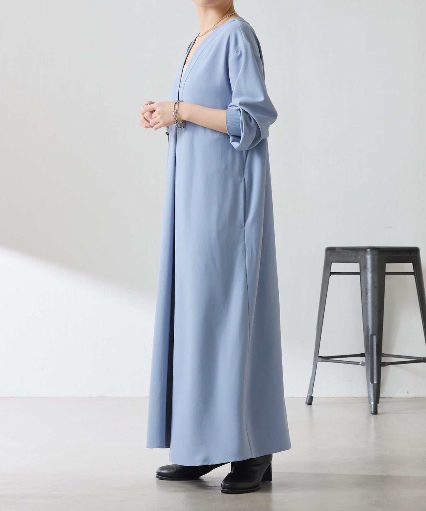 V領運動連衣裙/禮服