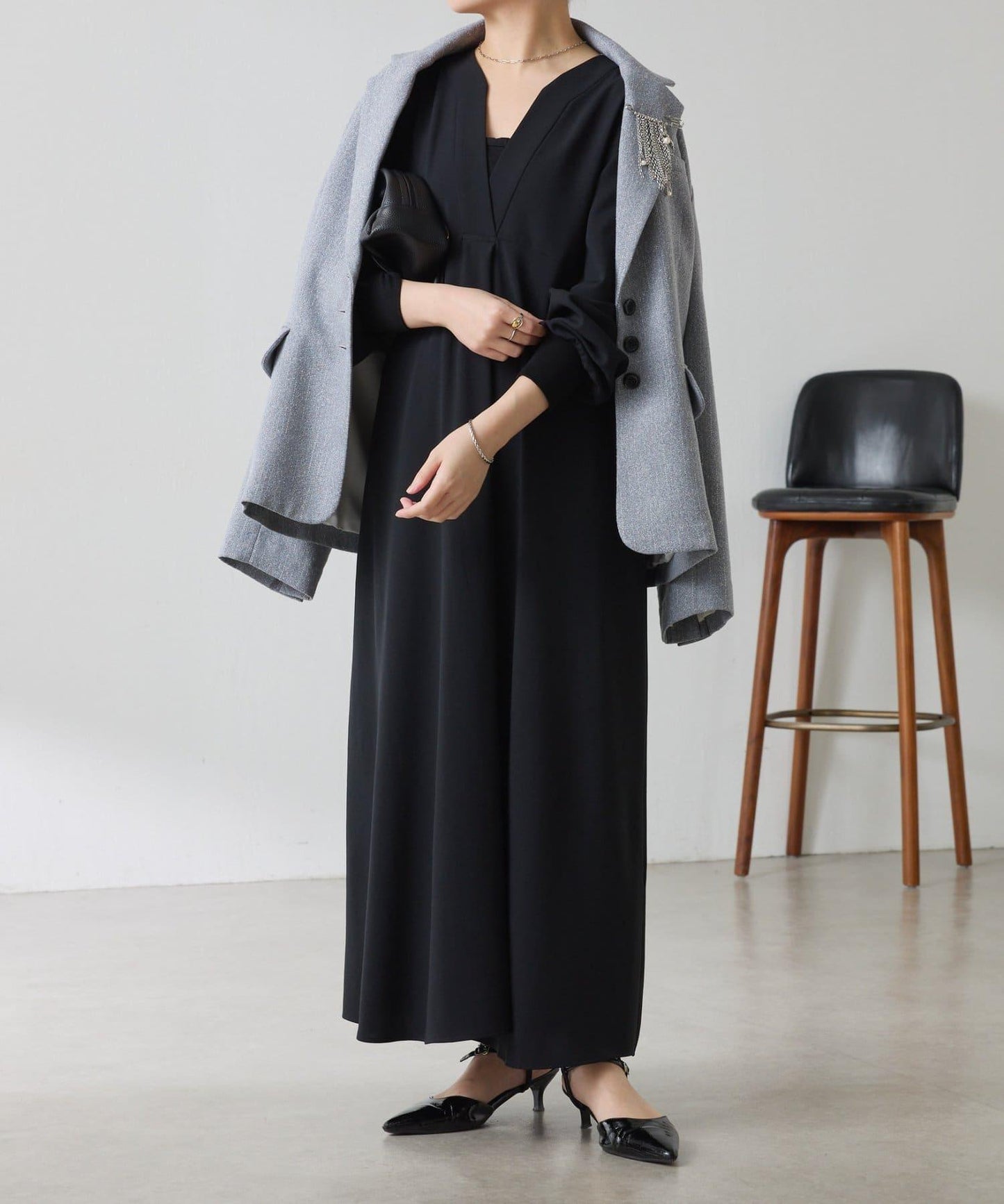 V領運動連衣裙/禮服