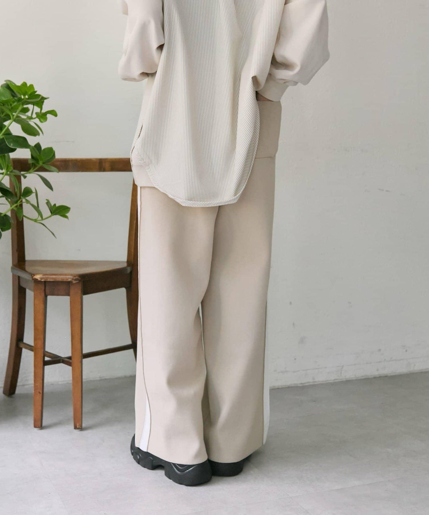 《ウエスト総ゴム/リラックス》針織休閒長褲【SUM1 STYLE(スミスタイル)】