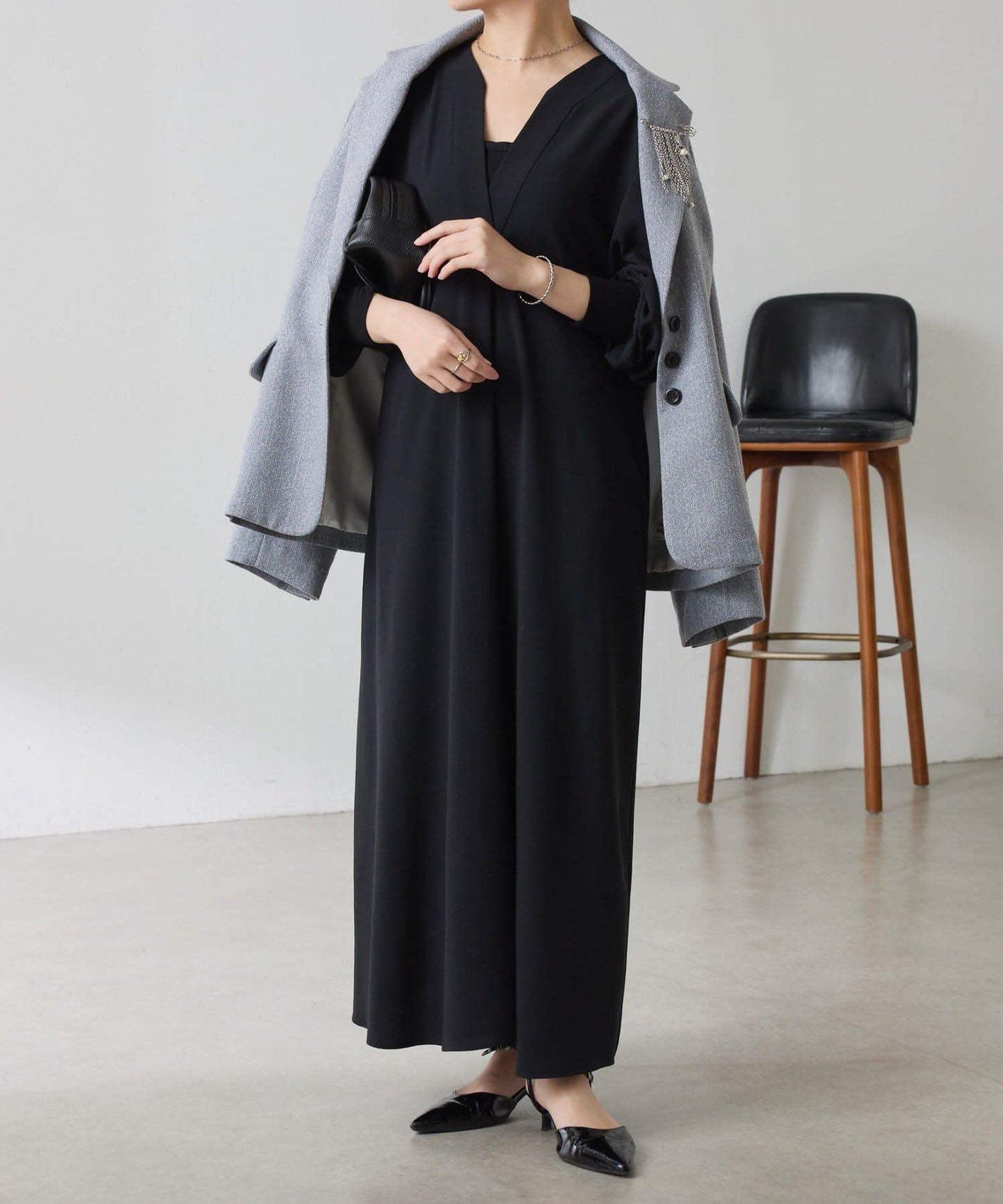 V領運動連衣裙/禮服