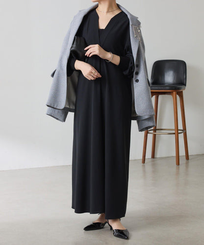 V領運動連衣裙/禮服