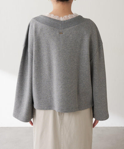 【顯高級感/小臉效果】蕾絲V領衛衣