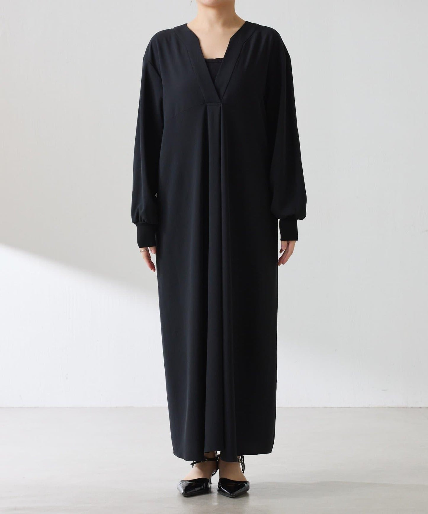 V領運動連衣裙/禮服