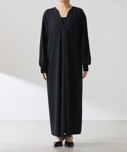 V領運動連衣裙/禮服