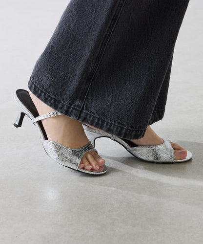 【PAPILLONNER/パピヨネ】金屬質感圓頭涼鞋