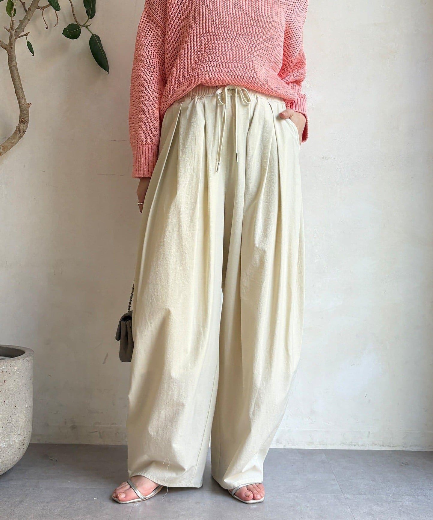 尼龍彈力褶皺束口褲