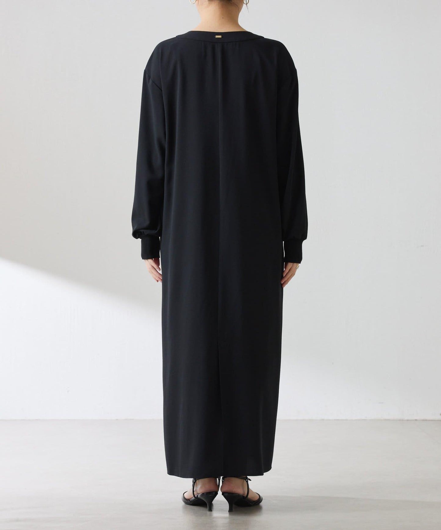 V領運動連衣裙/禮服