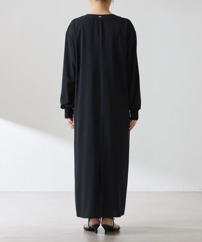 V領運動連衣裙/禮服