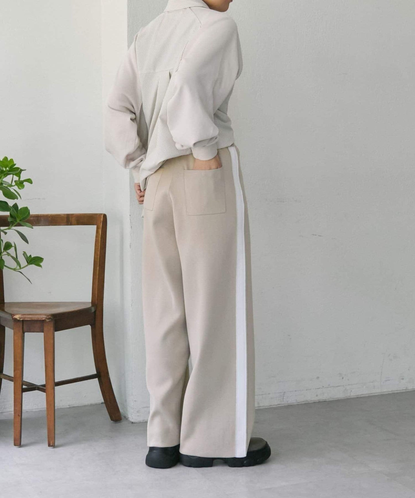 《ウエスト総ゴム/リラックス》針織休閒長褲【SUM1 STYLE(スミスタイル)】