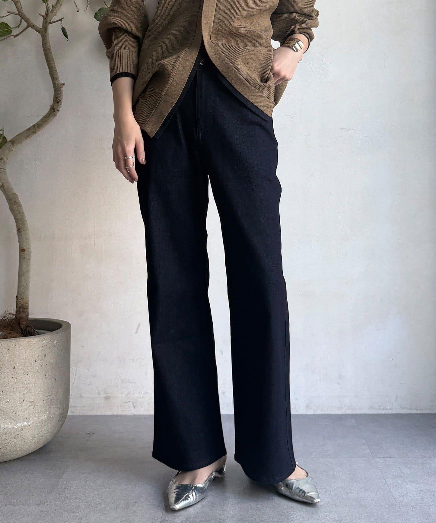 彈力喇叭牛仔褲