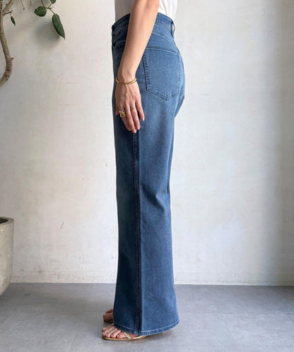 彈力喇叭牛仔褲