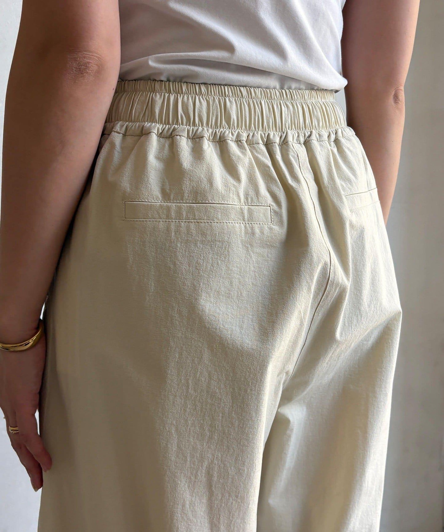 尼龍彈力褶皺束口褲