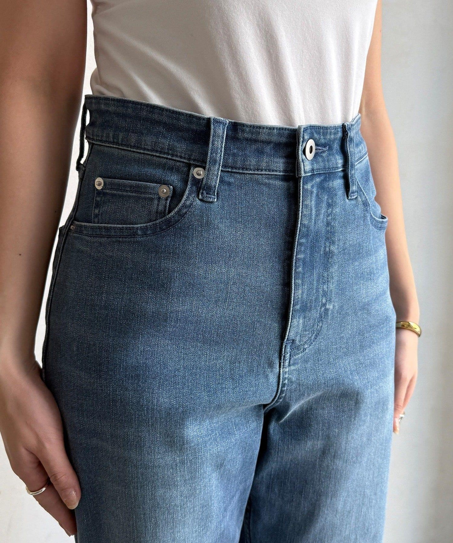 彈力喇叭牛仔褲