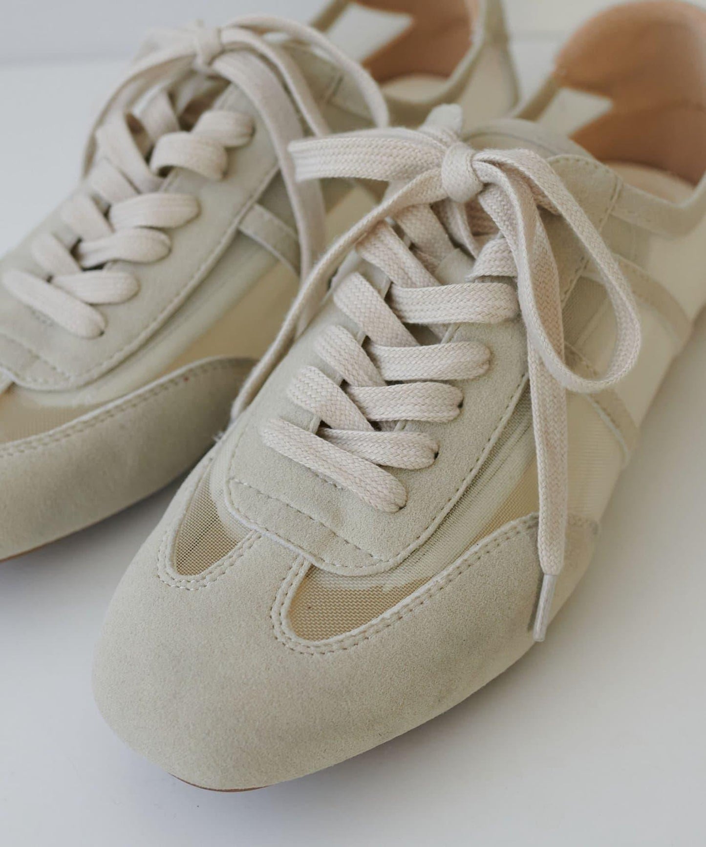 透紗芭蕾風運動鞋