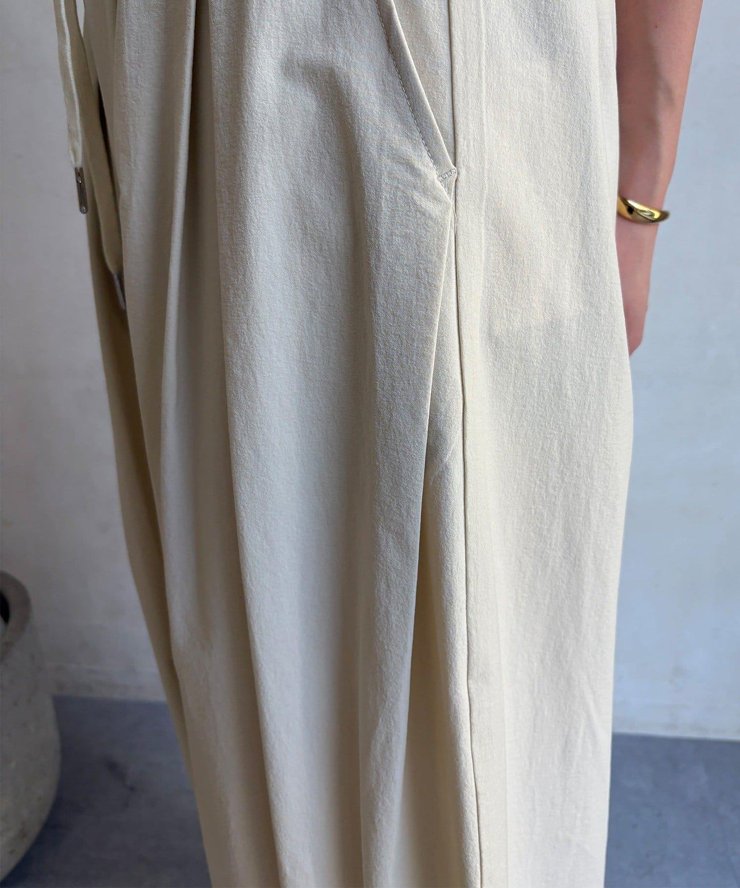 尼龍彈力褶皺束口褲