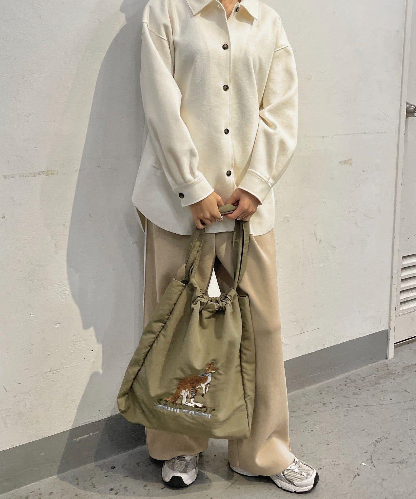 《撥水/A4尺寸適用》sampo×ear聯名刺繡托特包