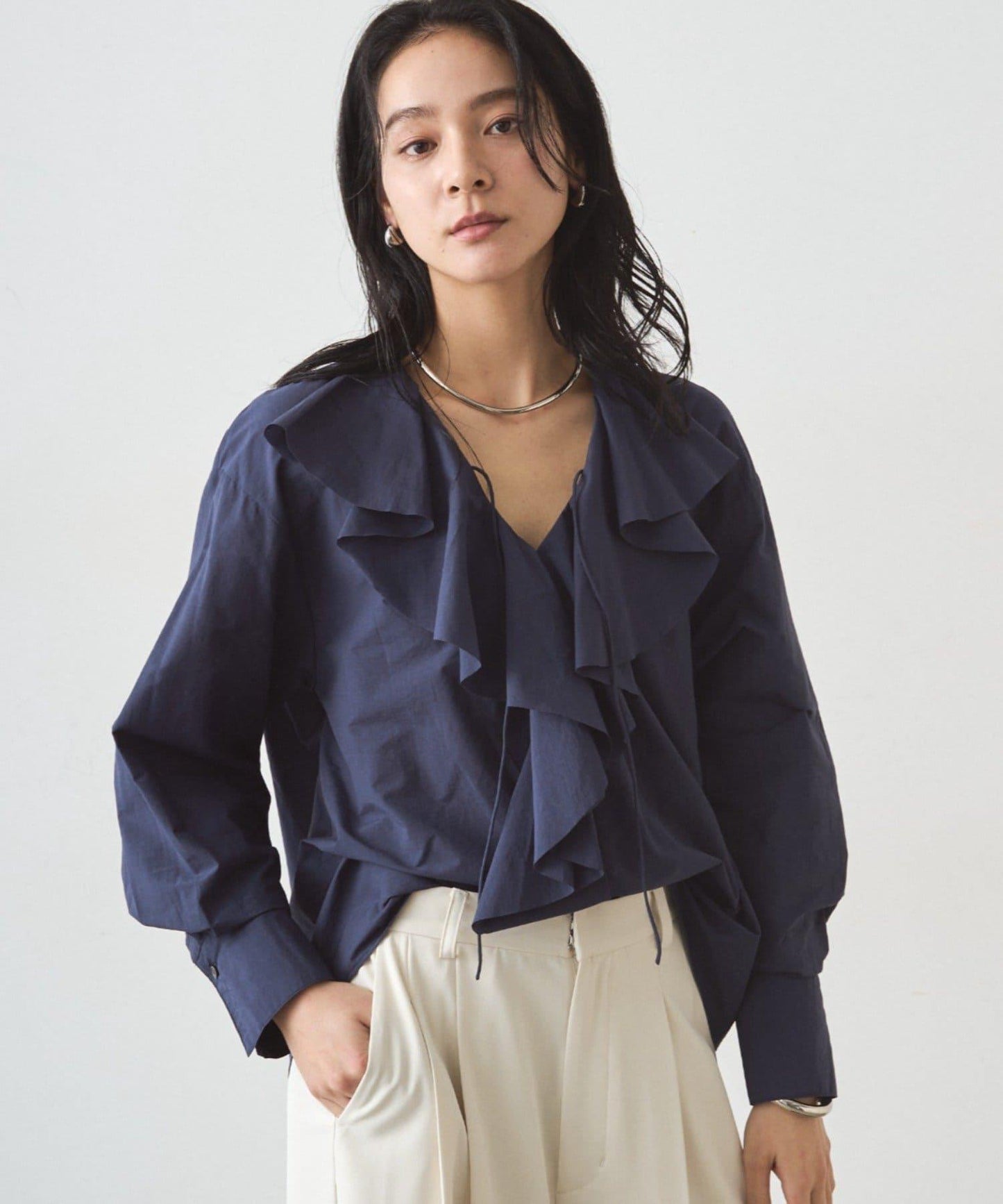 荷葉邊領口襯衫