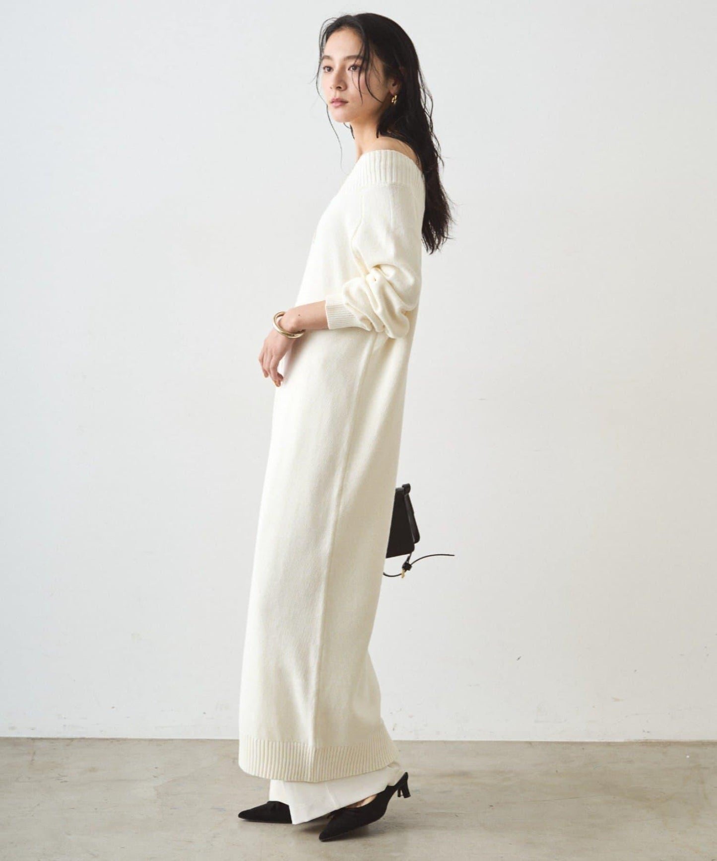 高開衩針織連衣裙