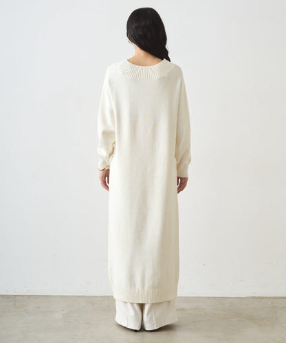 高開衩針織連衣裙