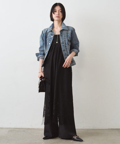 蕾絲吊帶連衣裙