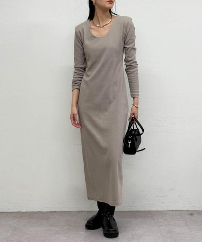 墊肩剪裁連衣裙