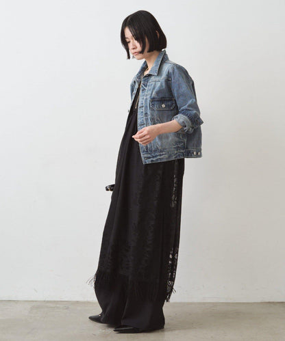 蕾絲吊帶連衣裙