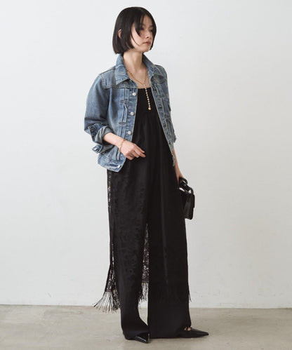 蕾絲吊帶連衣裙