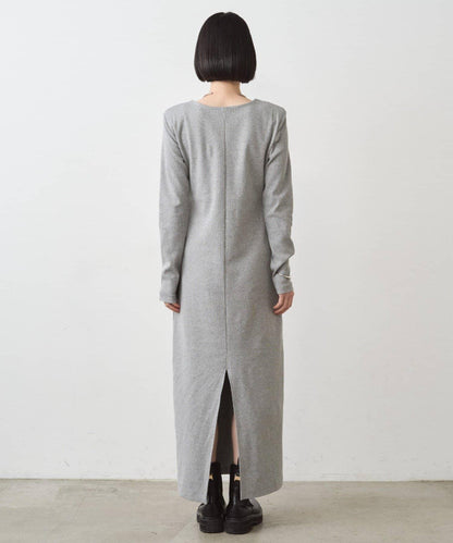 墊肩剪裁連衣裙