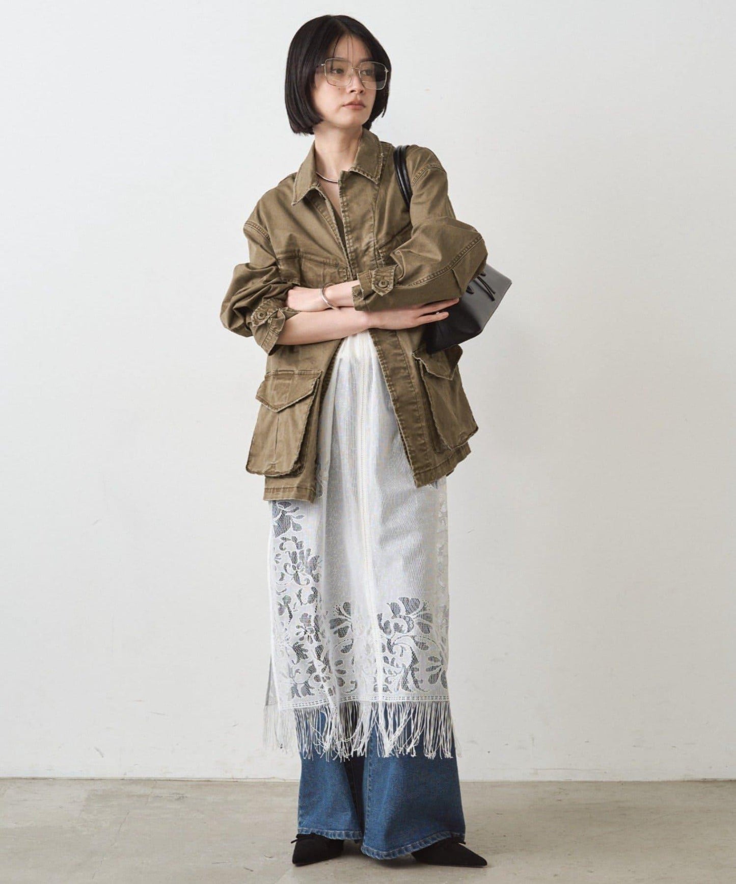 蕾絲吊帶連衣裙