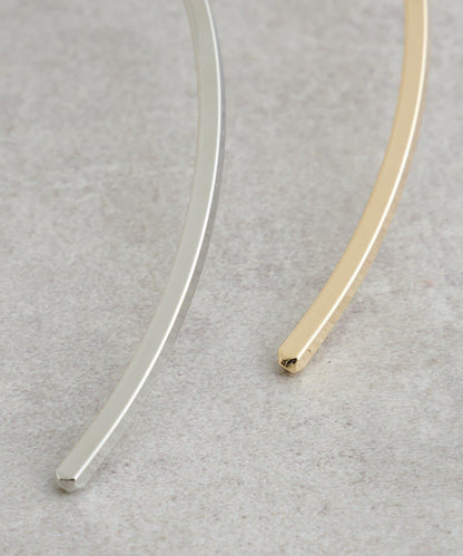 邊緣線條頸部飾圈