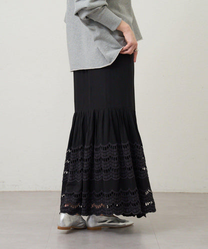 【26SS】波浪花邊蕾絲半身裙