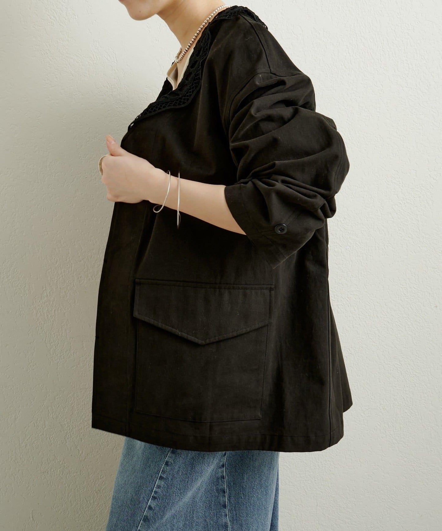 帶領口蕾絲裝飾軍旅風夾克