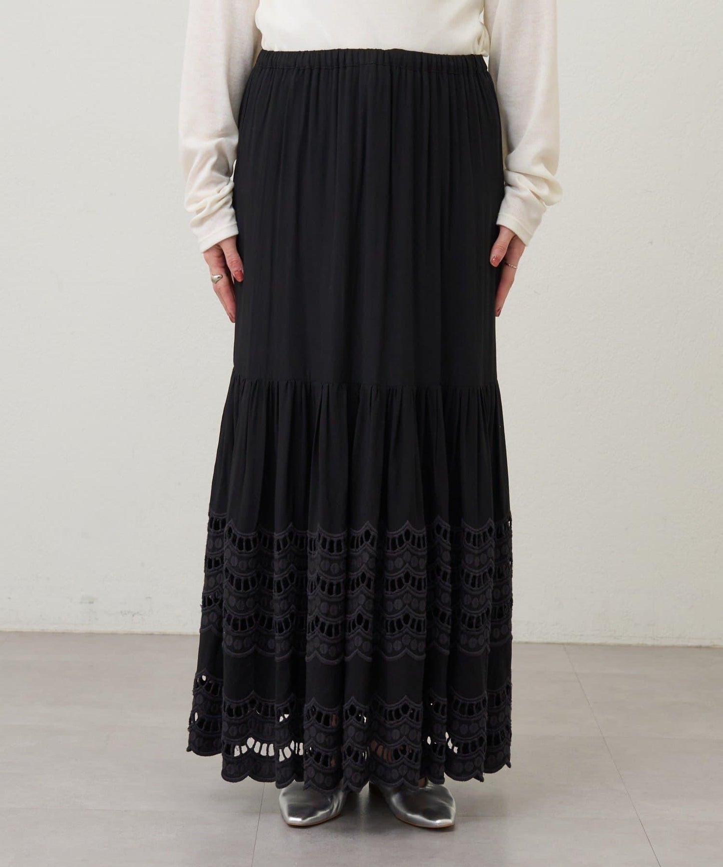 【26SS】波浪花邊蕾絲半身裙