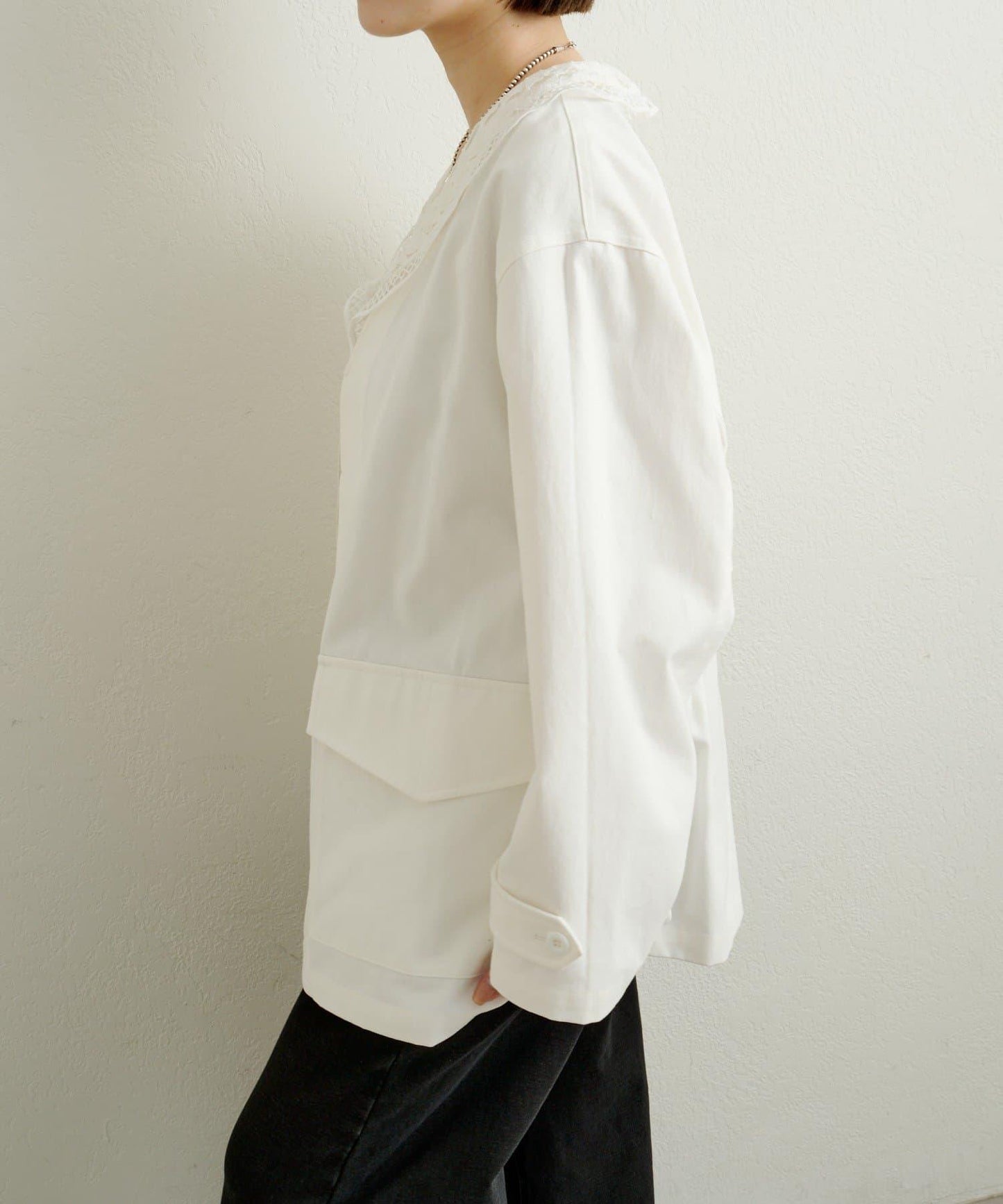 帶領口蕾絲裝飾軍旅風夾克