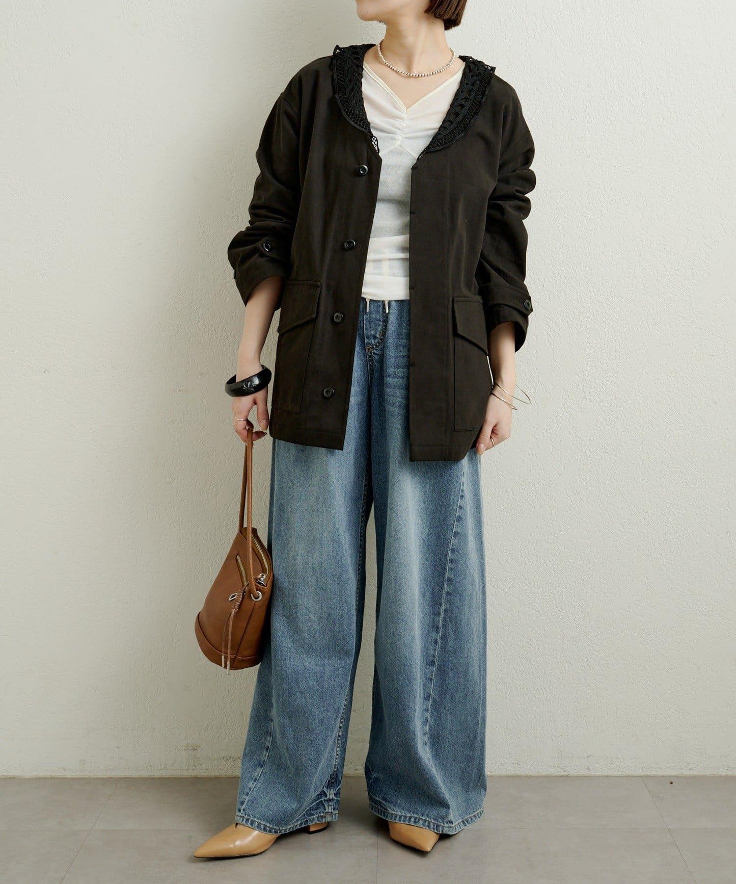 帶領口蕾絲裝飾軍旅風夾克