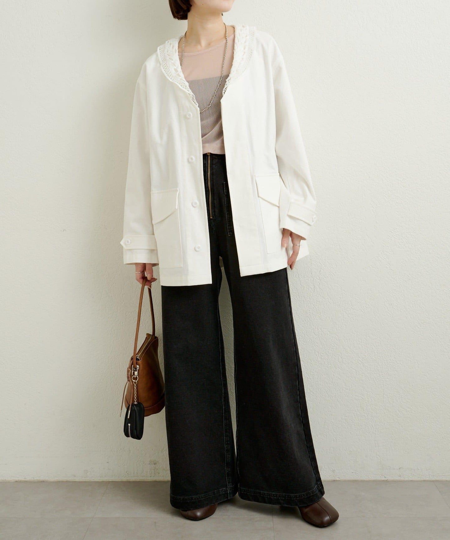 帶領口蕾絲裝飾軍旅風夾克