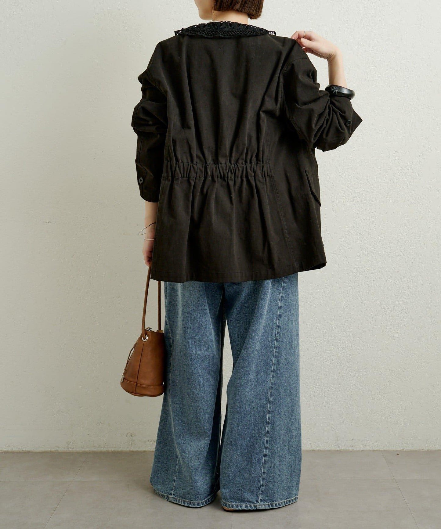 帶領口蕾絲裝飾軍旅風夾克