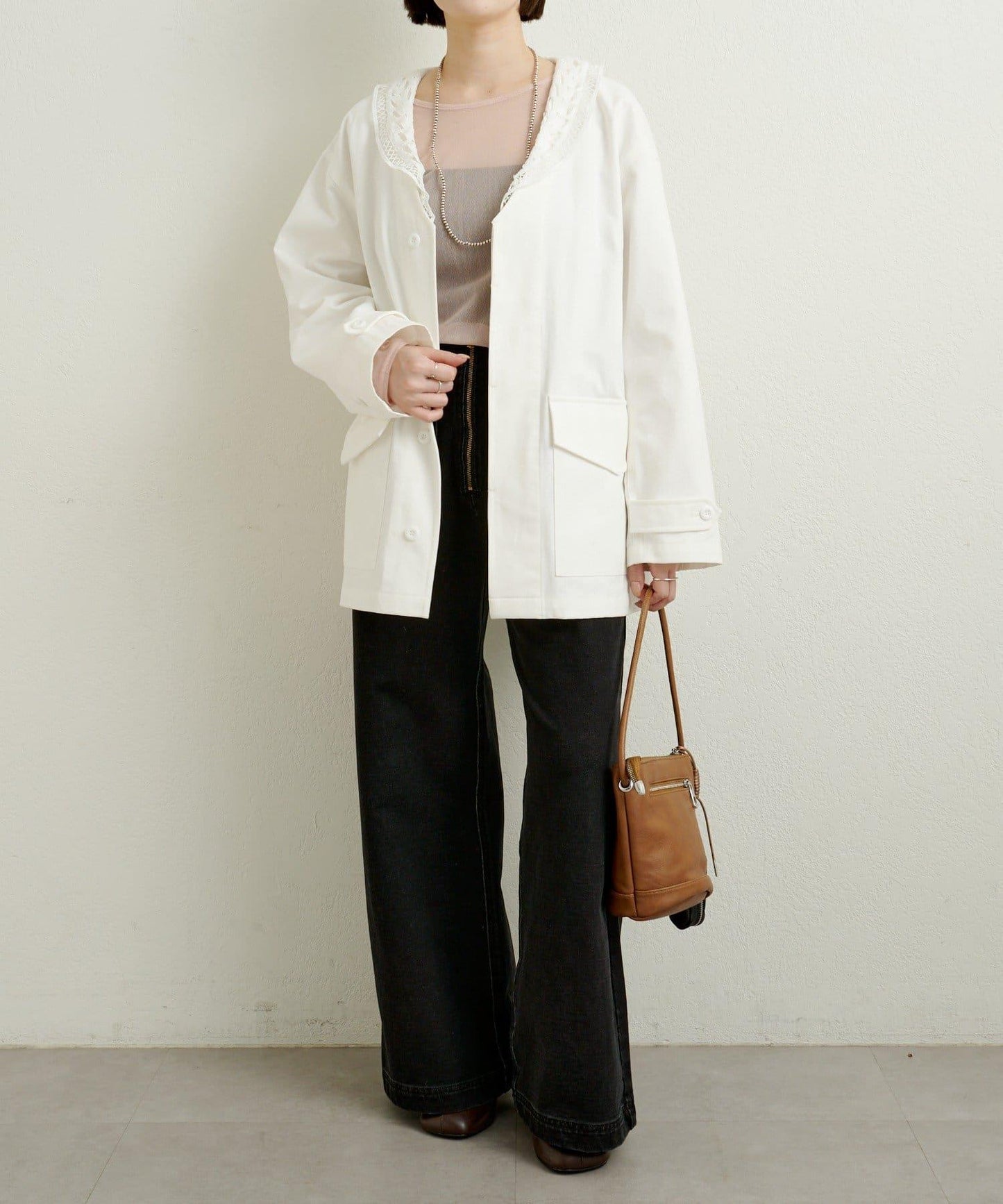 帶領口蕾絲裝飾軍旅風夾克