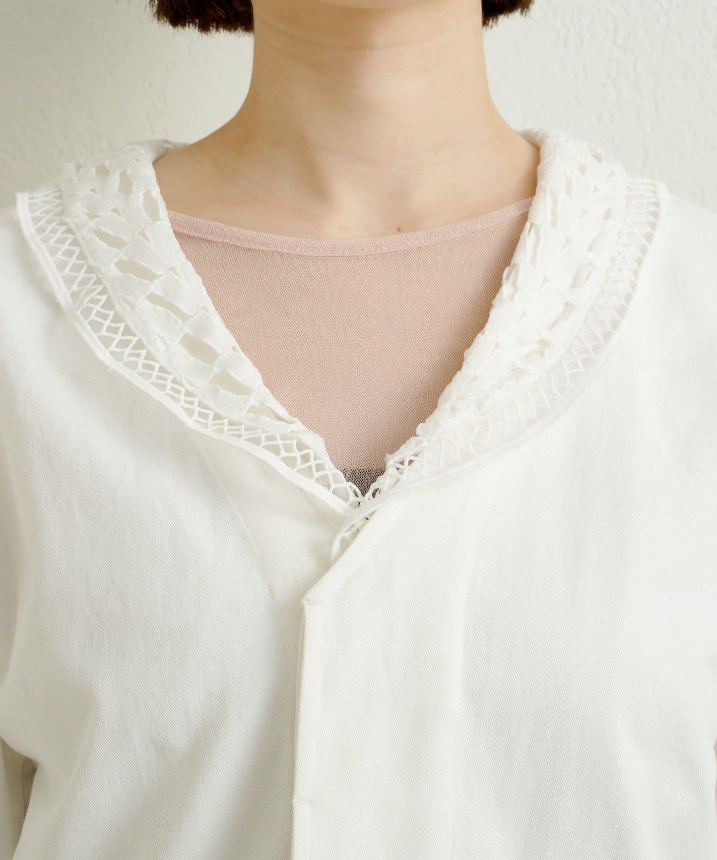 帶領口蕾絲裝飾軍旅風夾克