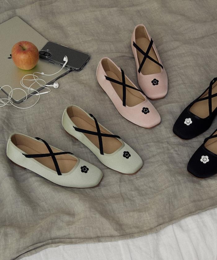 刺繡緞面芭蕾舞鞋