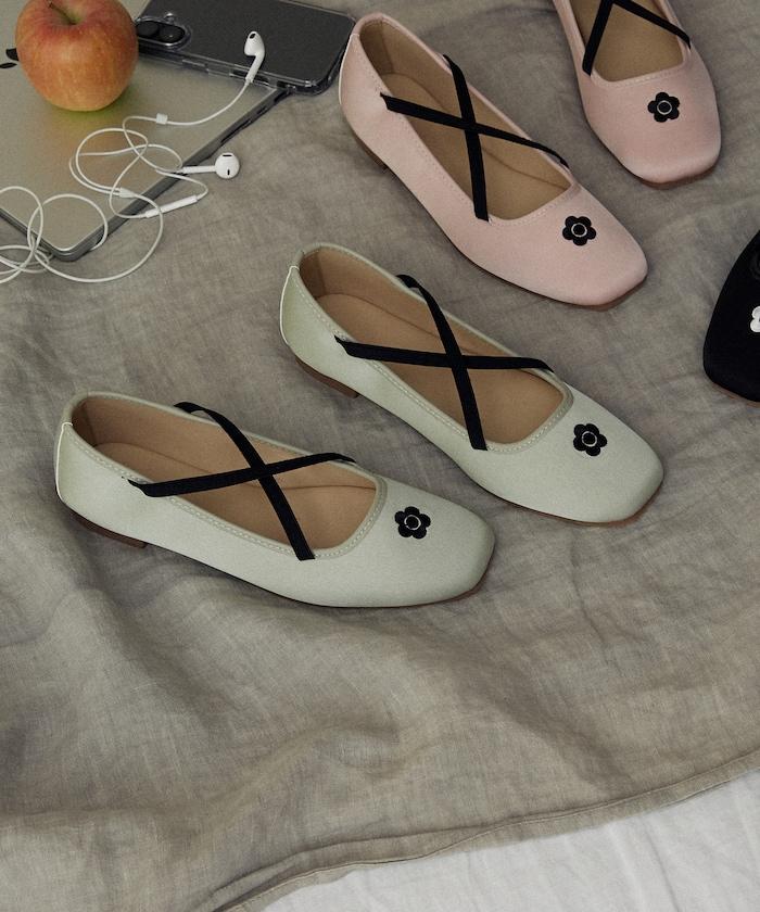 刺繡緞面芭蕾舞鞋