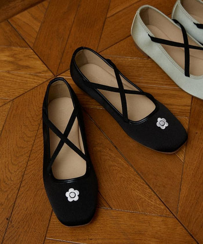 刺繡緞面芭蕾舞鞋