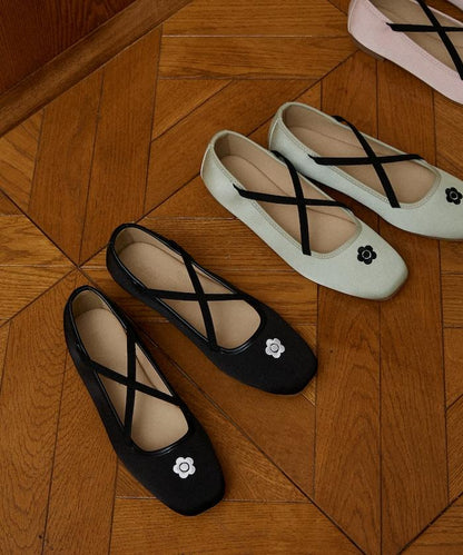 刺繡緞面芭蕾舞鞋