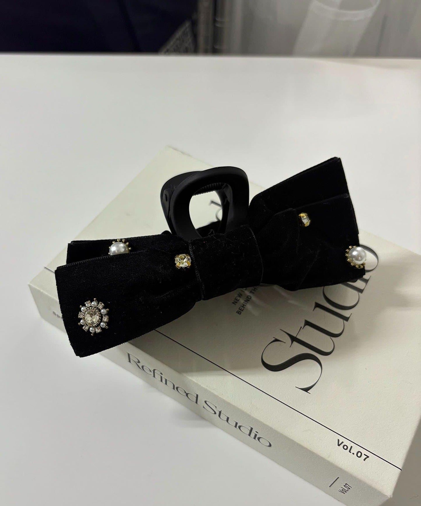 GOLDY 天鵝絨蝴蝶結水鑽髮箍