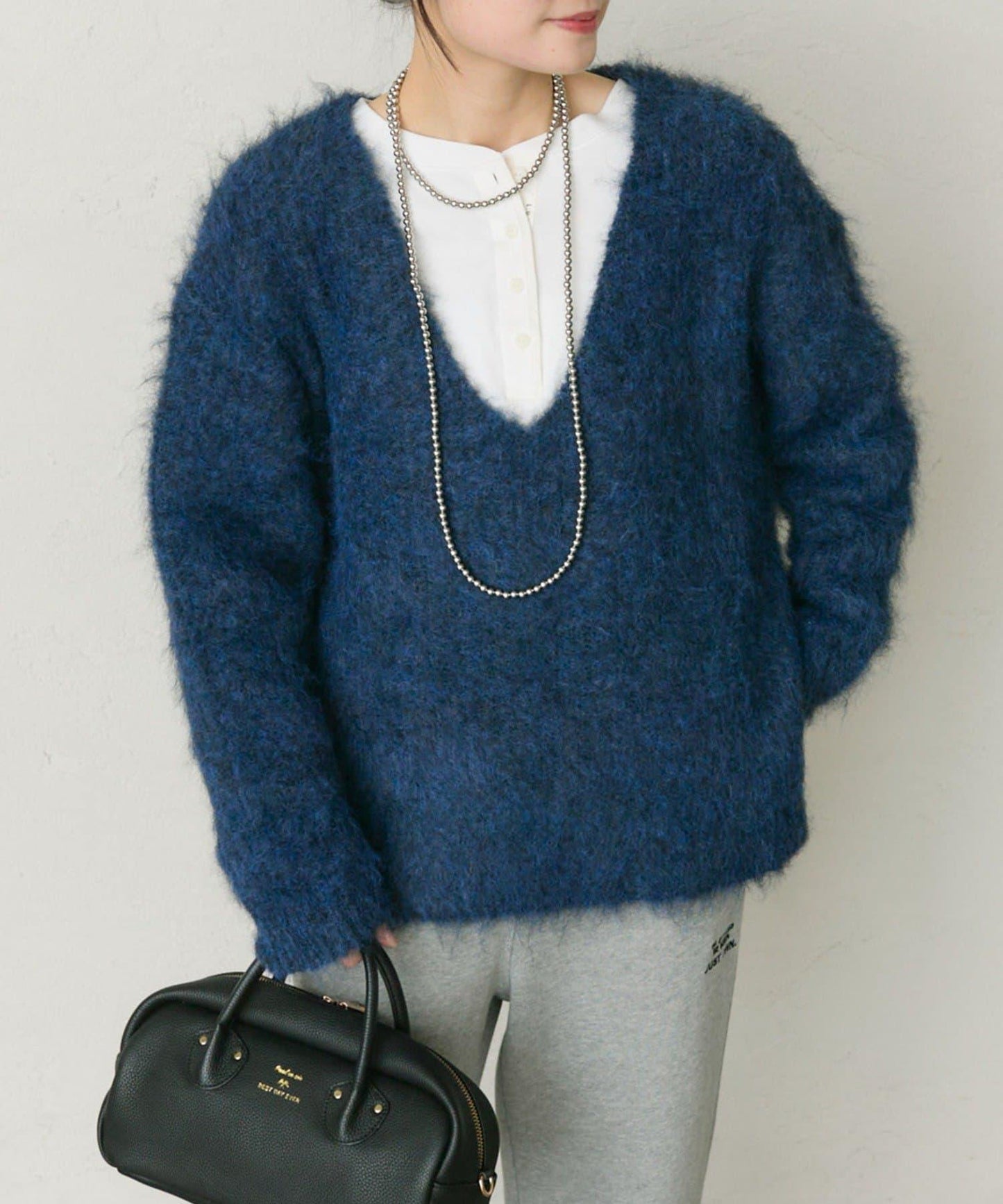 磨毛V領針織套頭衫