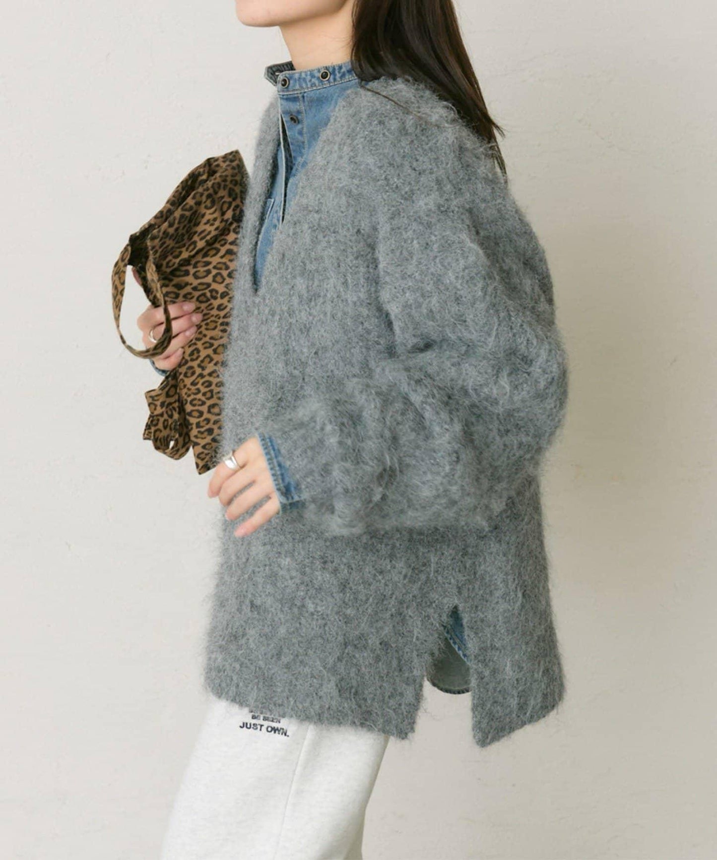 磨毛V領針織套頭衫