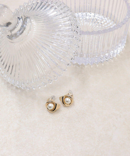 珍珠吊墜耳環