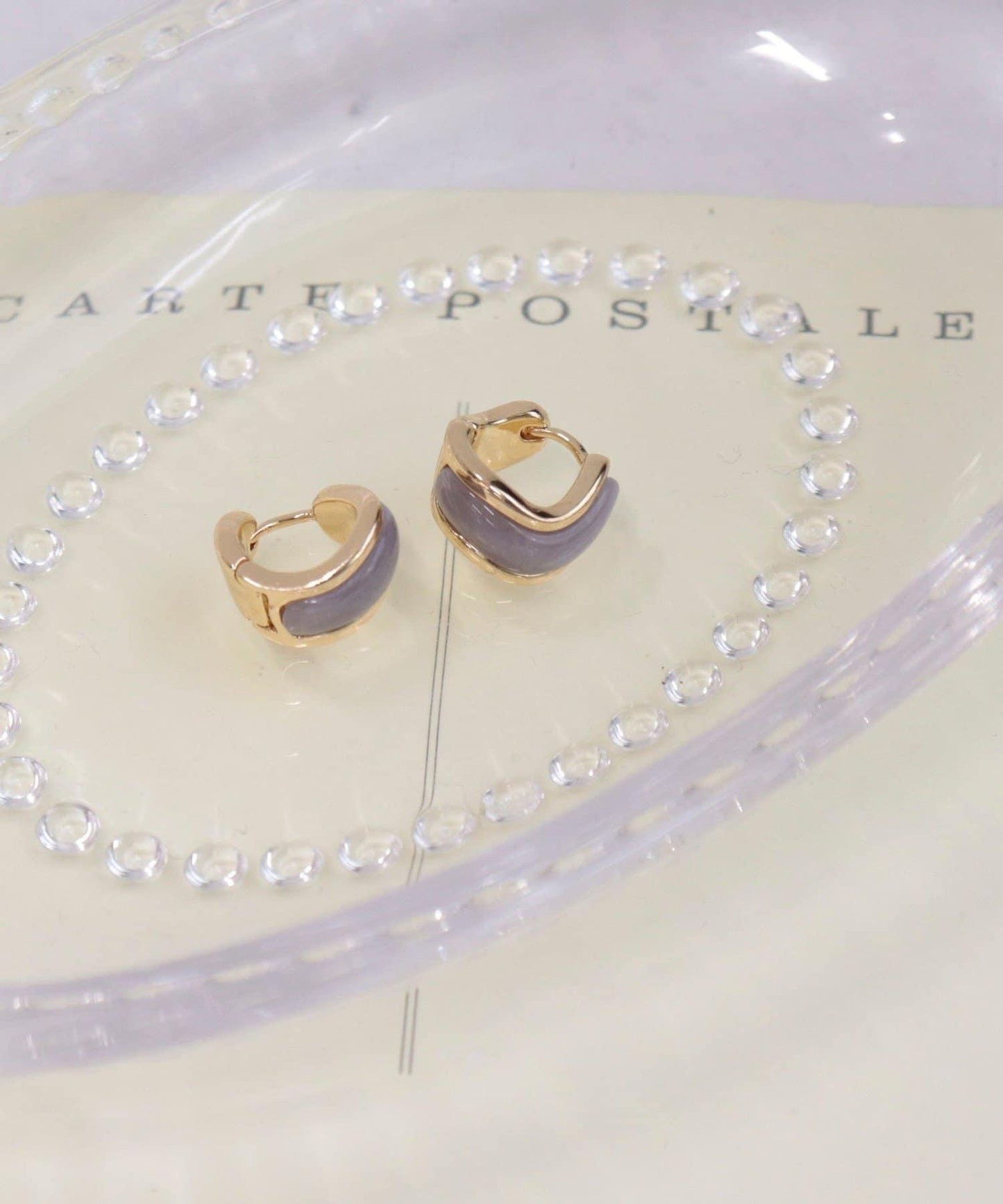 彩色寶石一觸式耳環