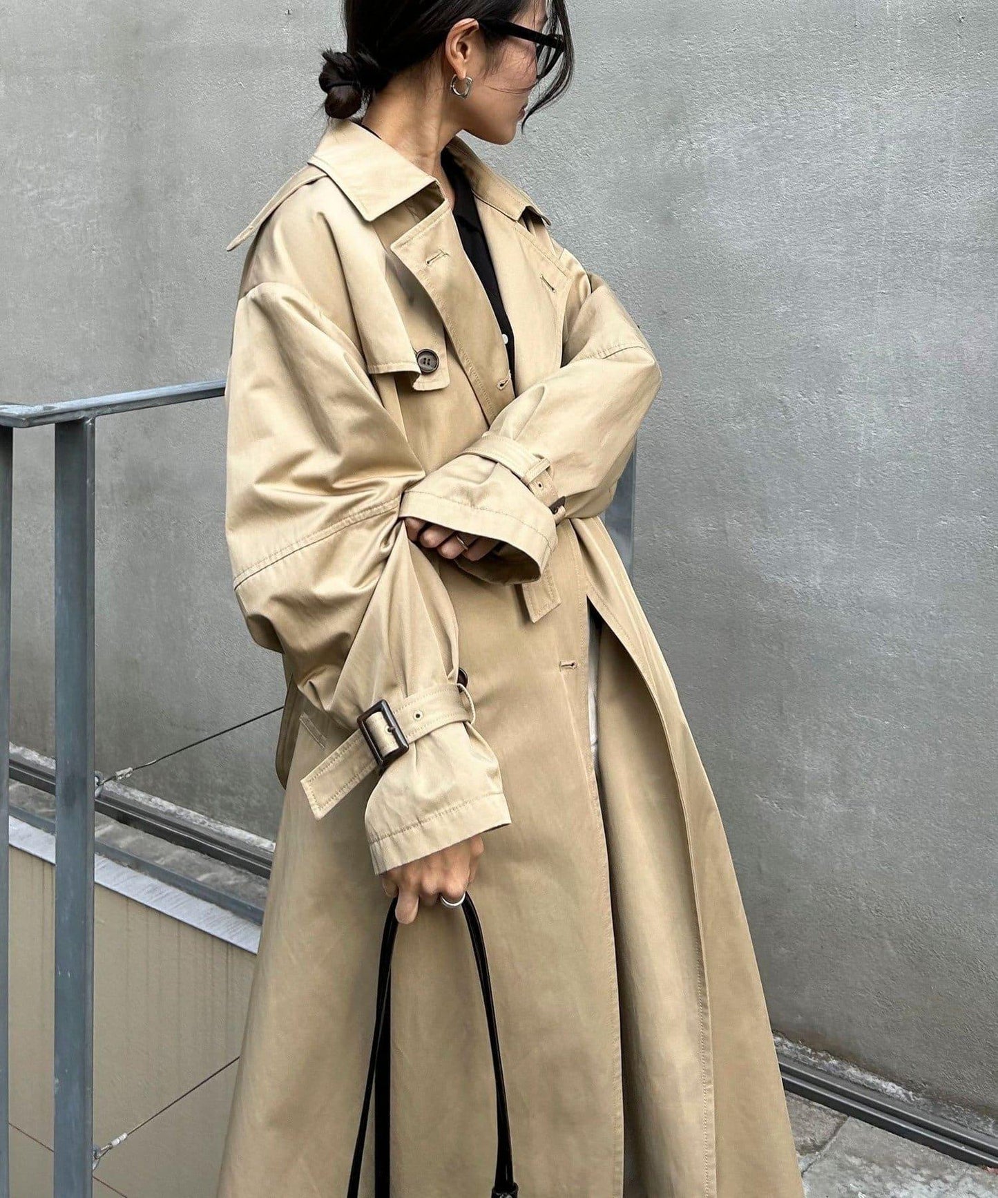 【每次即售罄的人氣單品】袖子蓬鬆設計風衣