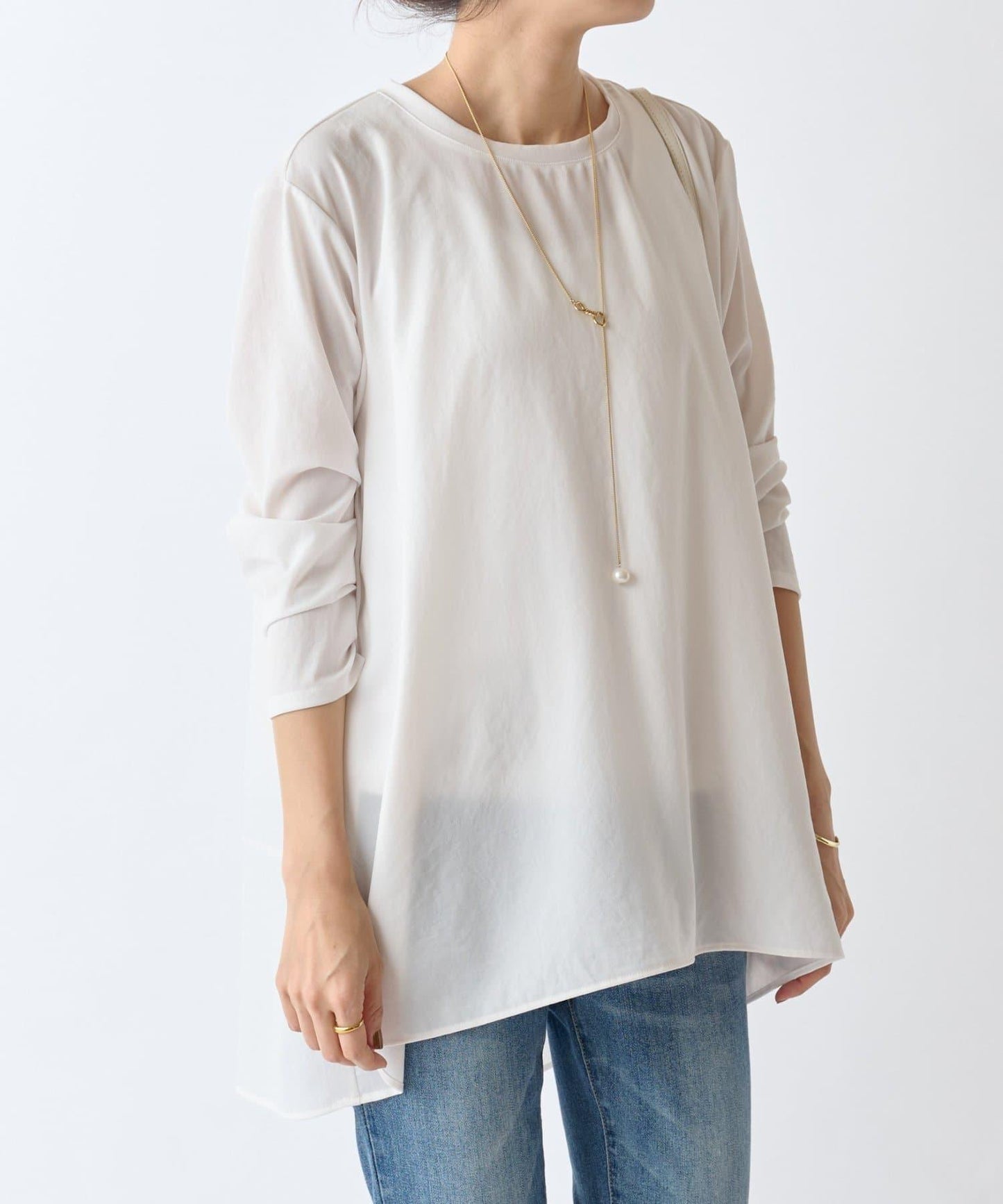 後背垂墜T恤襯衫
